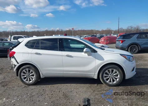 2017 Buick Envision Essence z USA, uszkodzony, nr VIN LRBFXBSAXHD044128